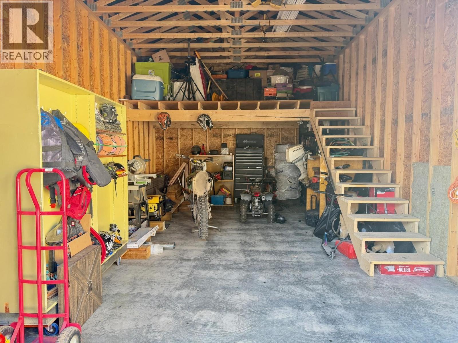 265 W 4th Street, Vanderhoof, British Columbia  V0J 3A0 - Photo 13 - R3097055