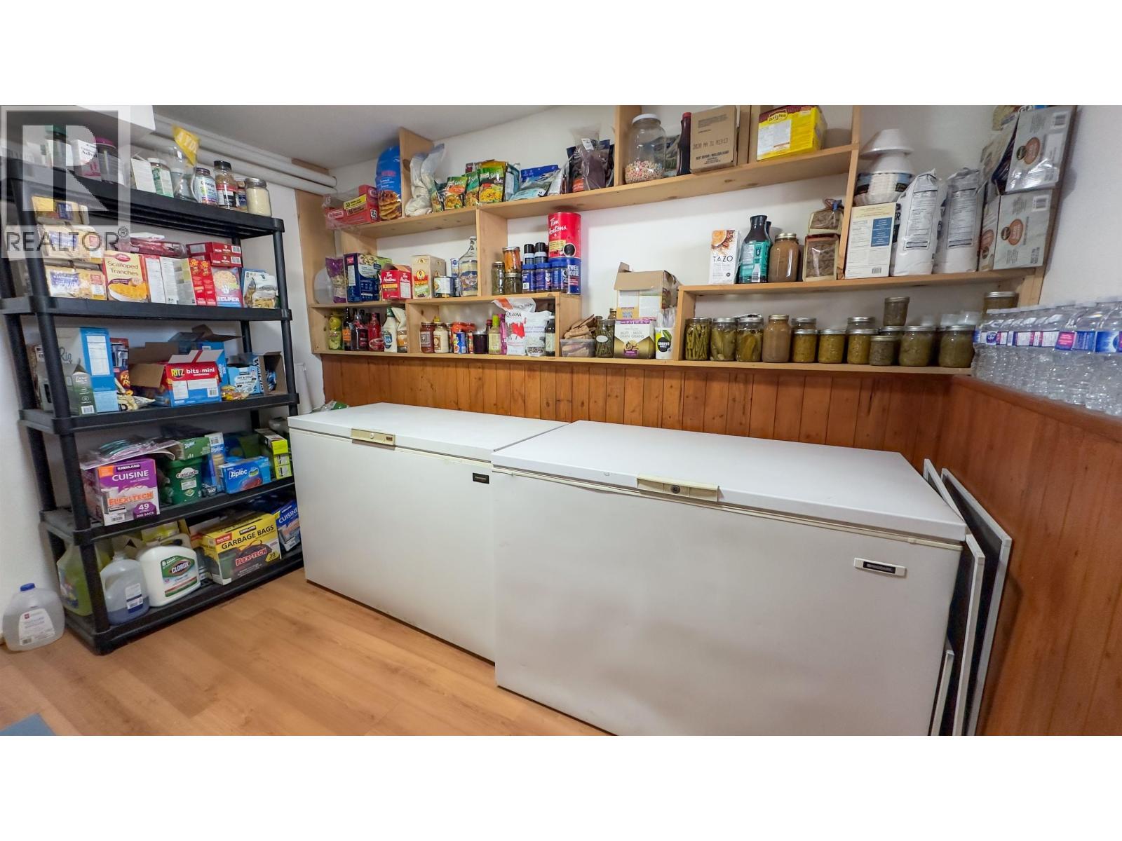 265 W 4th Street, Vanderhoof, British Columbia  V0J 3A0 - Photo 39 - R3097055