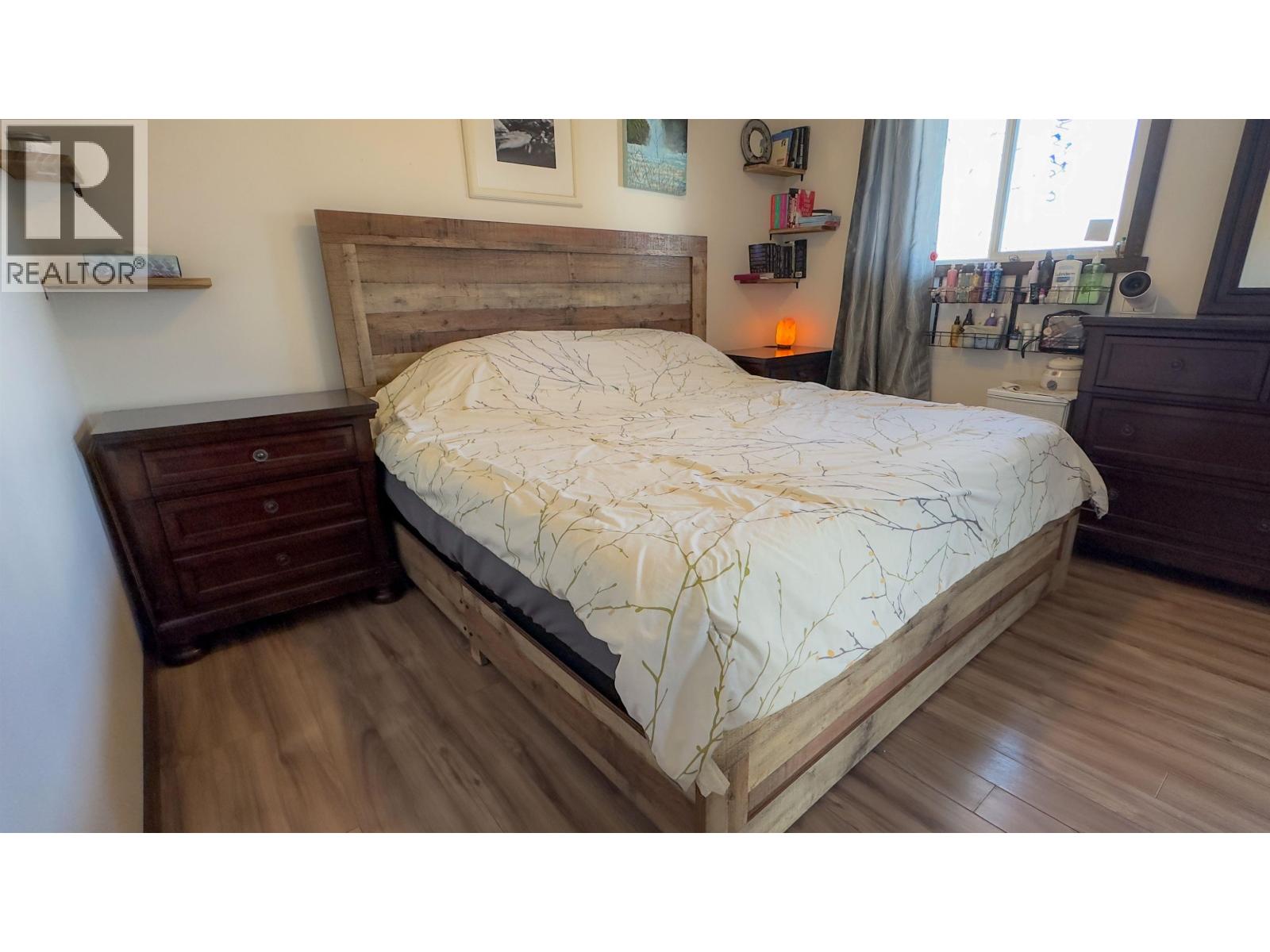 265 W 4th Street, Vanderhoof, British Columbia  V0J 3A0 - Photo 25 - R3097055