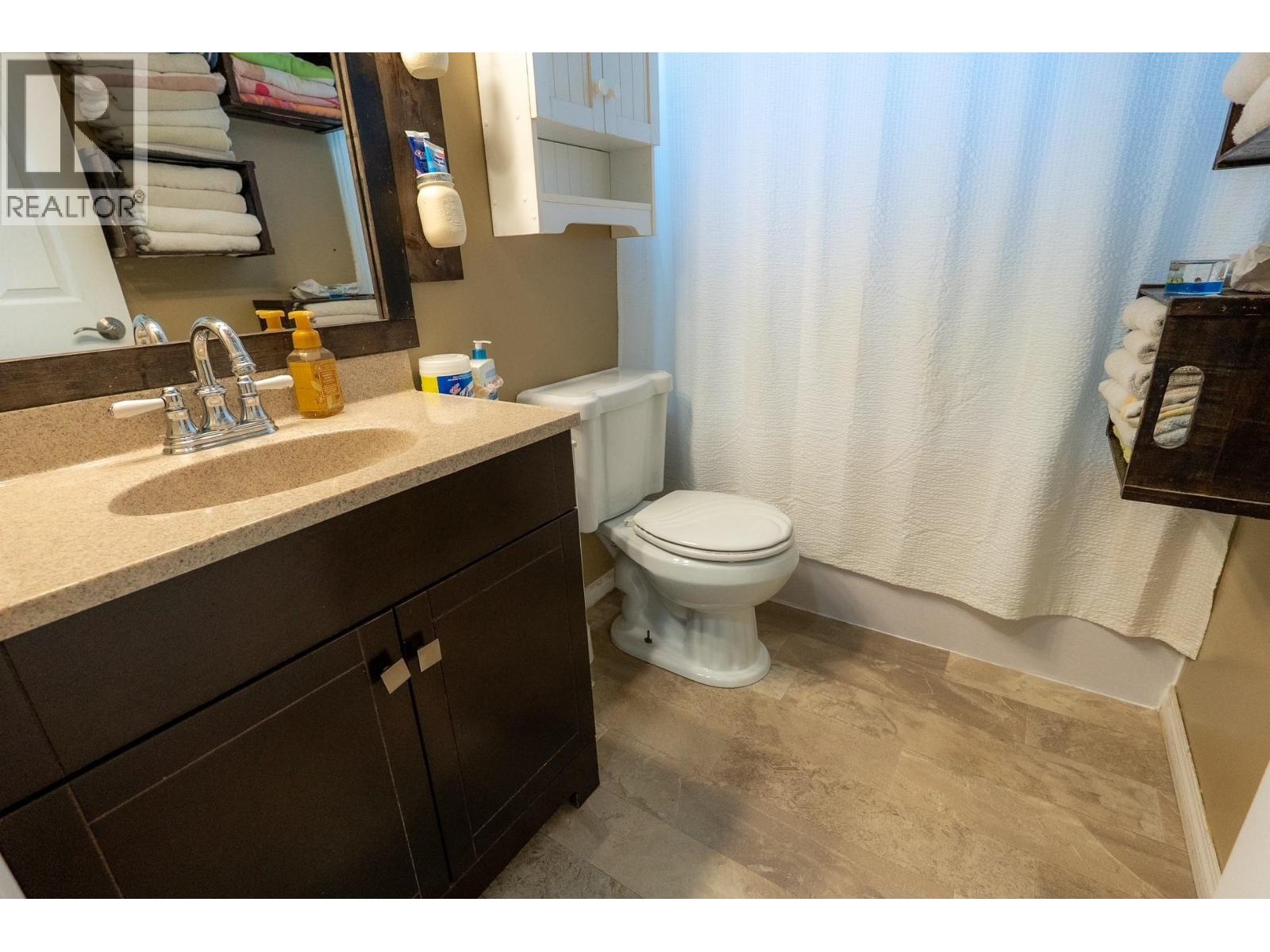 265 W 4th Street, Vanderhoof, British Columbia  V0J 3A0 - Photo 28 - R3097055