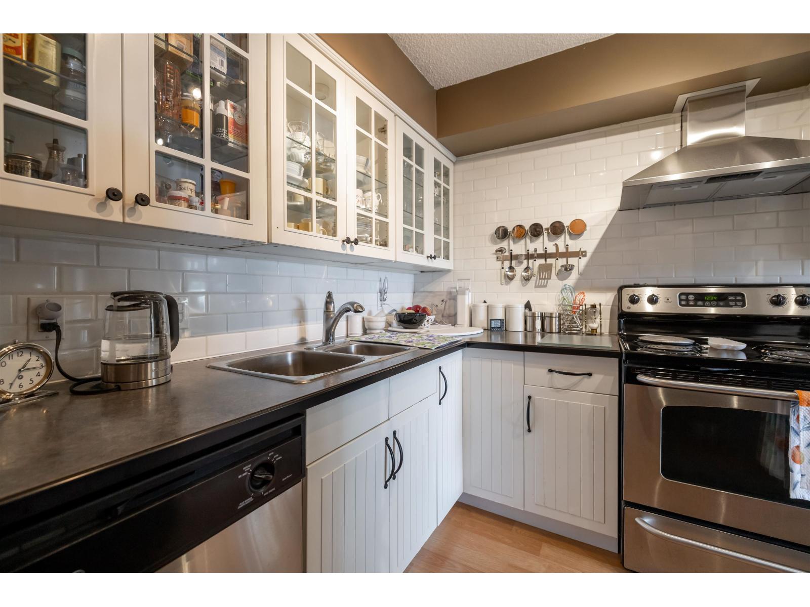 301 1389 Winter Street, Surrey, British Columbia  V4B 3Y2 - Photo 13 - R3110340