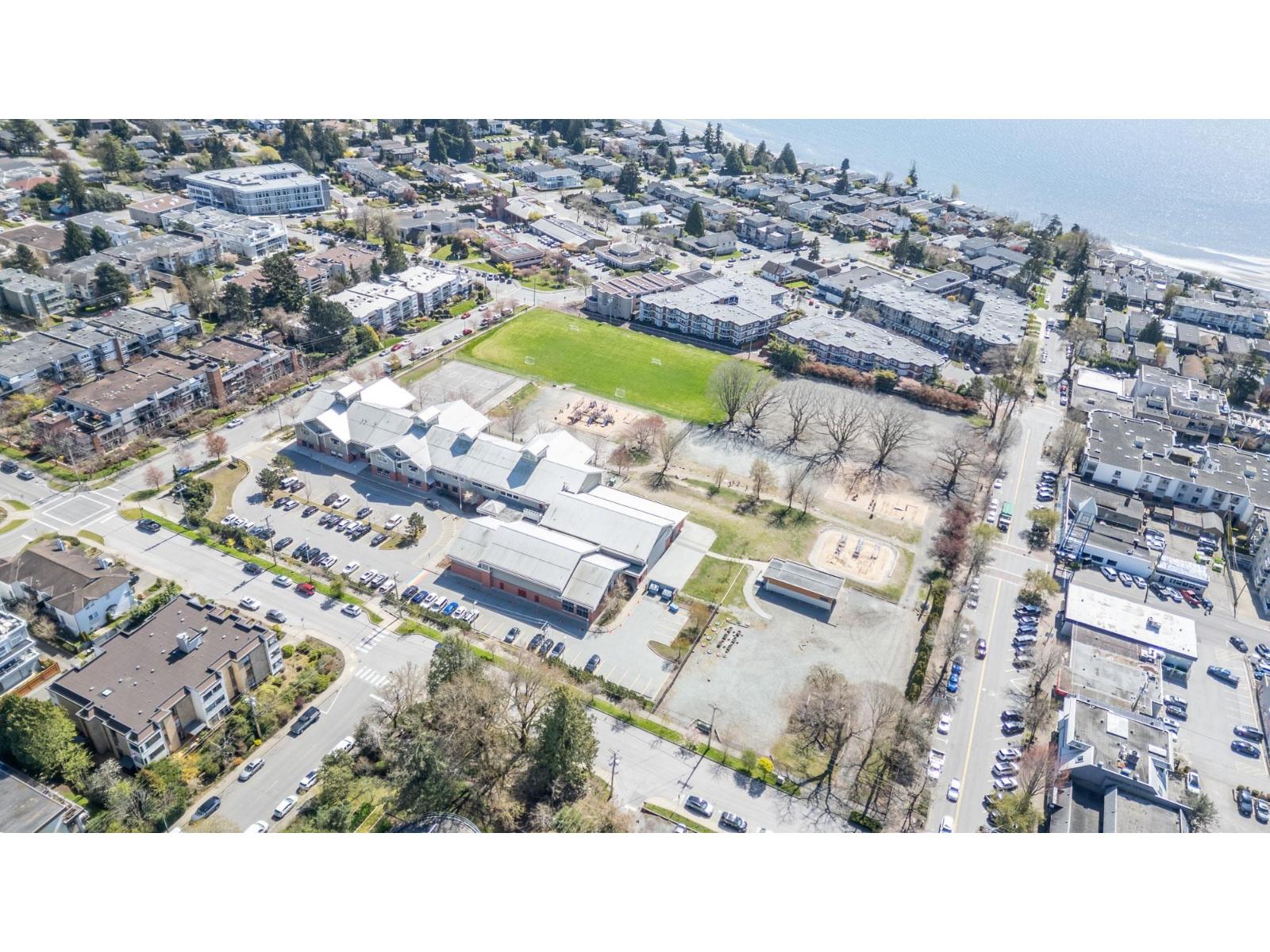 301 1389 Winter Street, Surrey, British Columbia  V4B 3Y2 - Photo 25 - R3110340