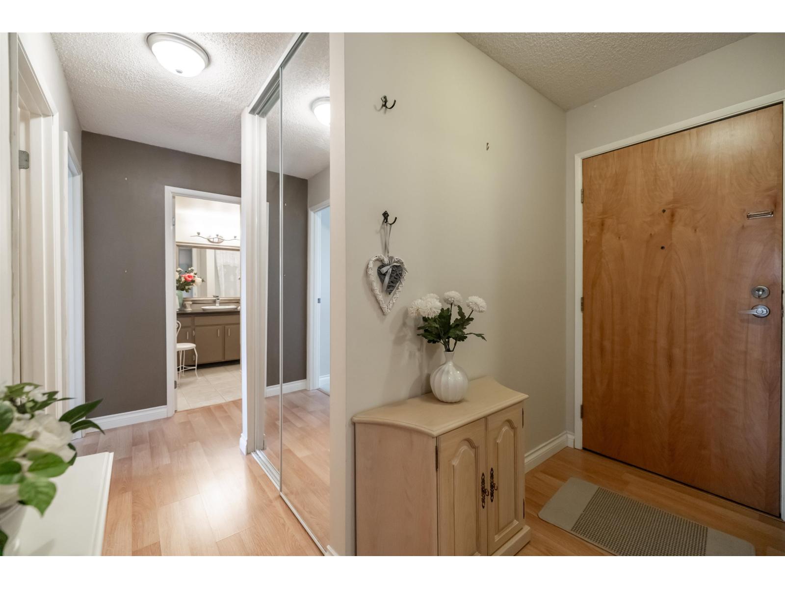 301 1389 Winter Street, Surrey, British Columbia  V4B 3Y2 - Photo 7 - R3110340