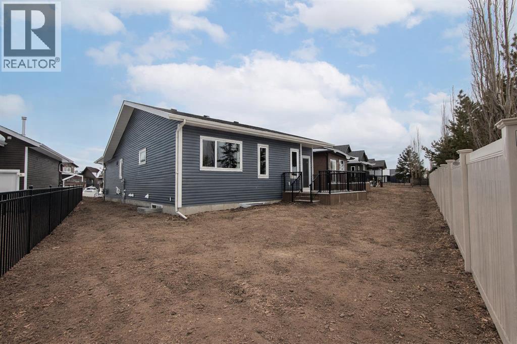 41 Terra Close, Red Deer, Alberta  T4P 0T7 - Photo 34 - A2288687