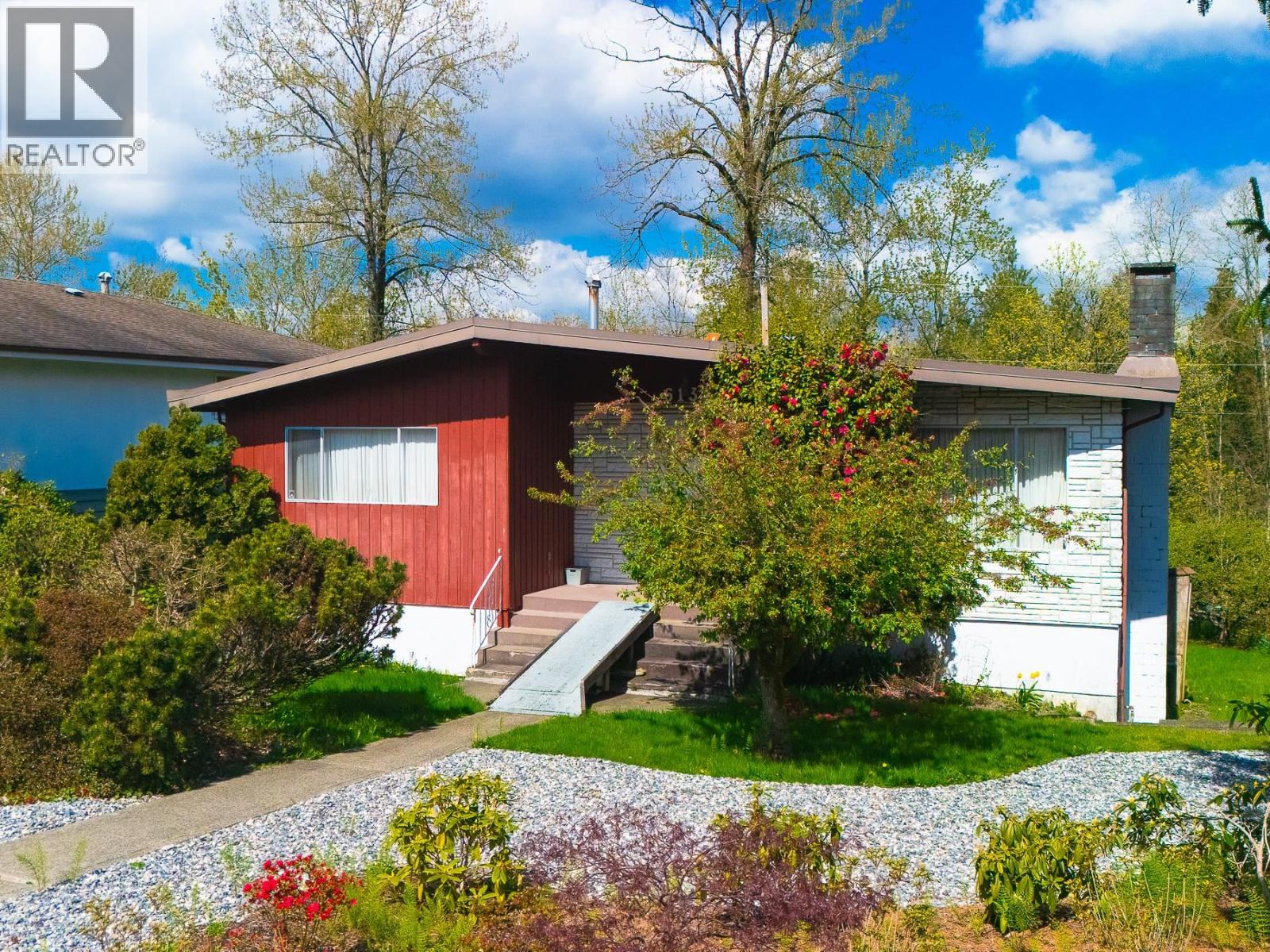 6137 Service Street, Burnaby, British Columbia  V5H 1V7 - Photo 10 - R3115204