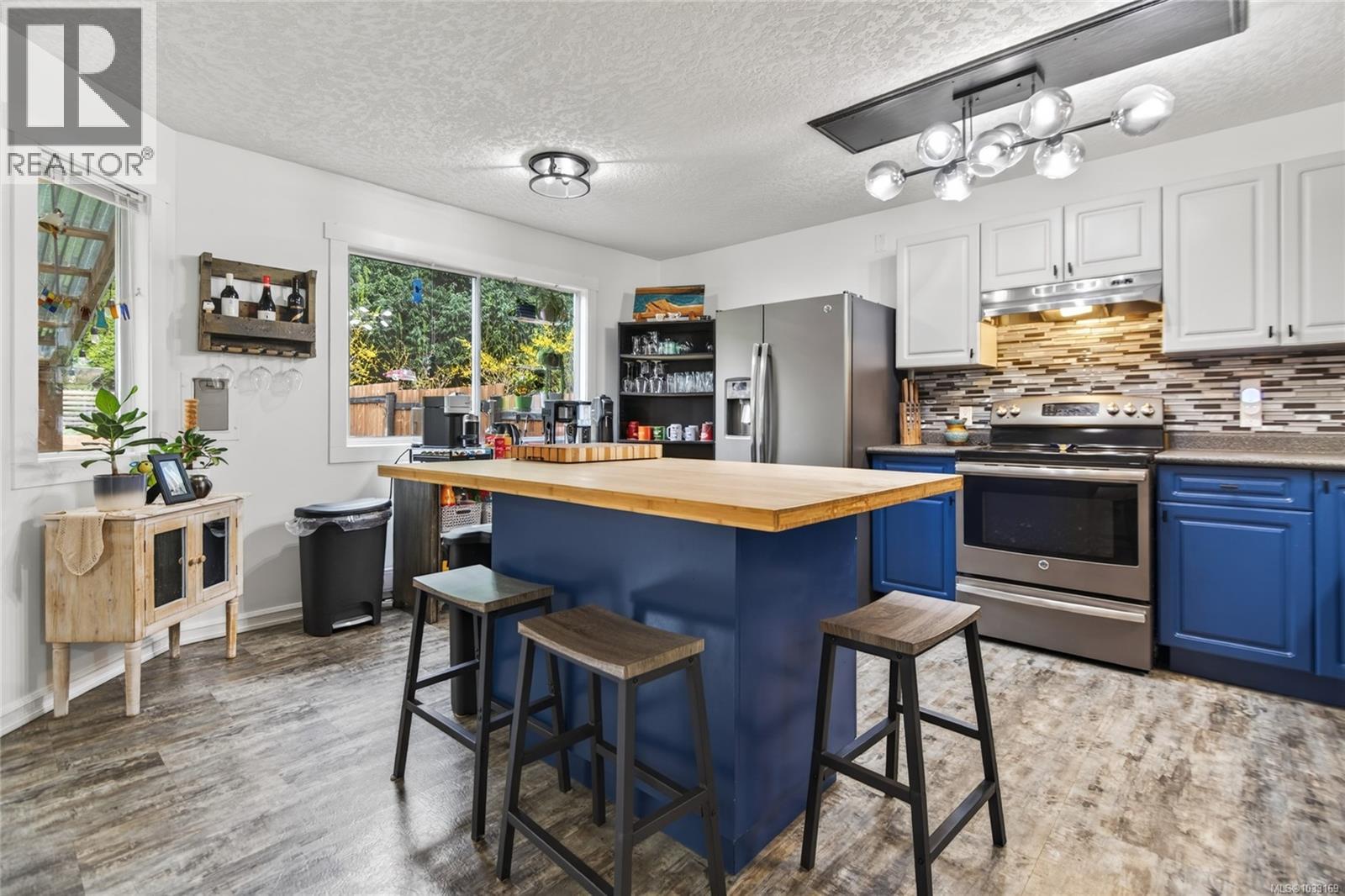 A 139 Malcolm Pl, Courtenay, British Columbia  V9N 8X8 - Photo 6 - 1033169