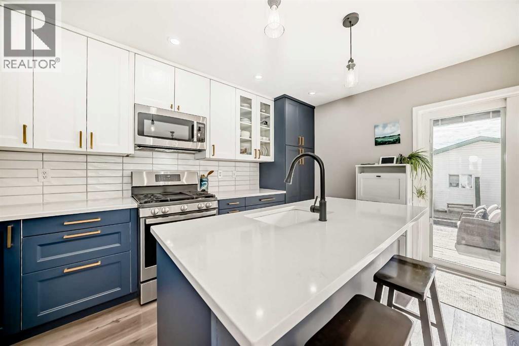 136 Hidden Hills Road Nw, Calgary, Alberta  T3A 5Y2 - Photo 7 - A2300585