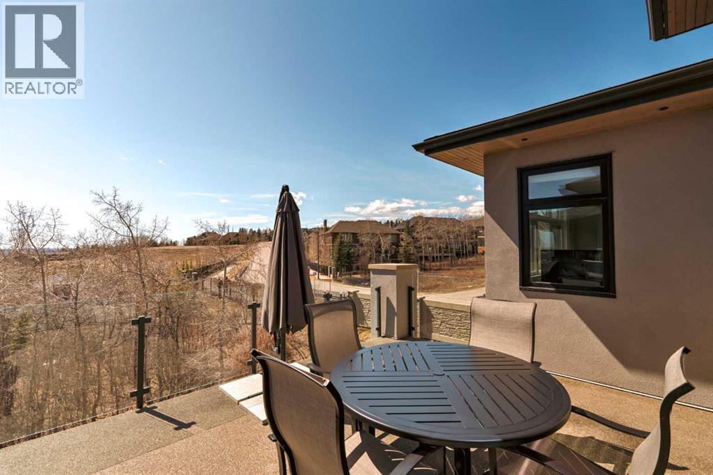 34 Elveden Heights Sw, Calgary, Alberta  T3H 0L1 - Photo 18 - A2303758