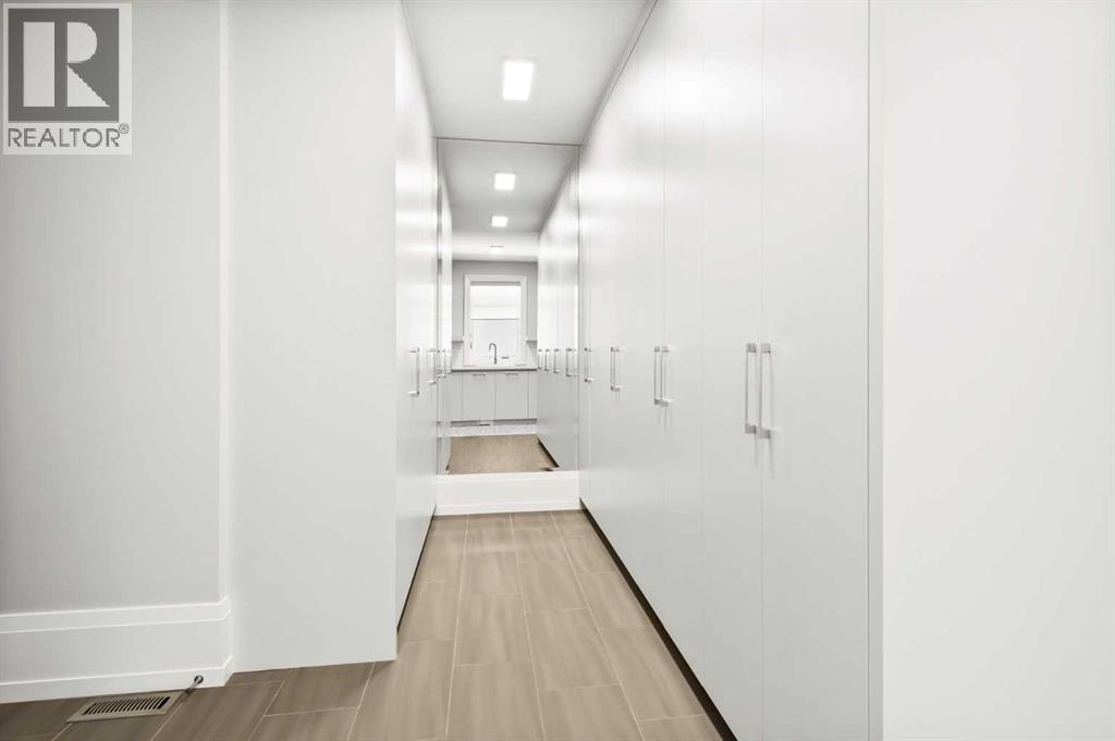 34 Elveden Heights Sw, Calgary, Alberta  T3H 0L1 - Photo 24 - A2303758