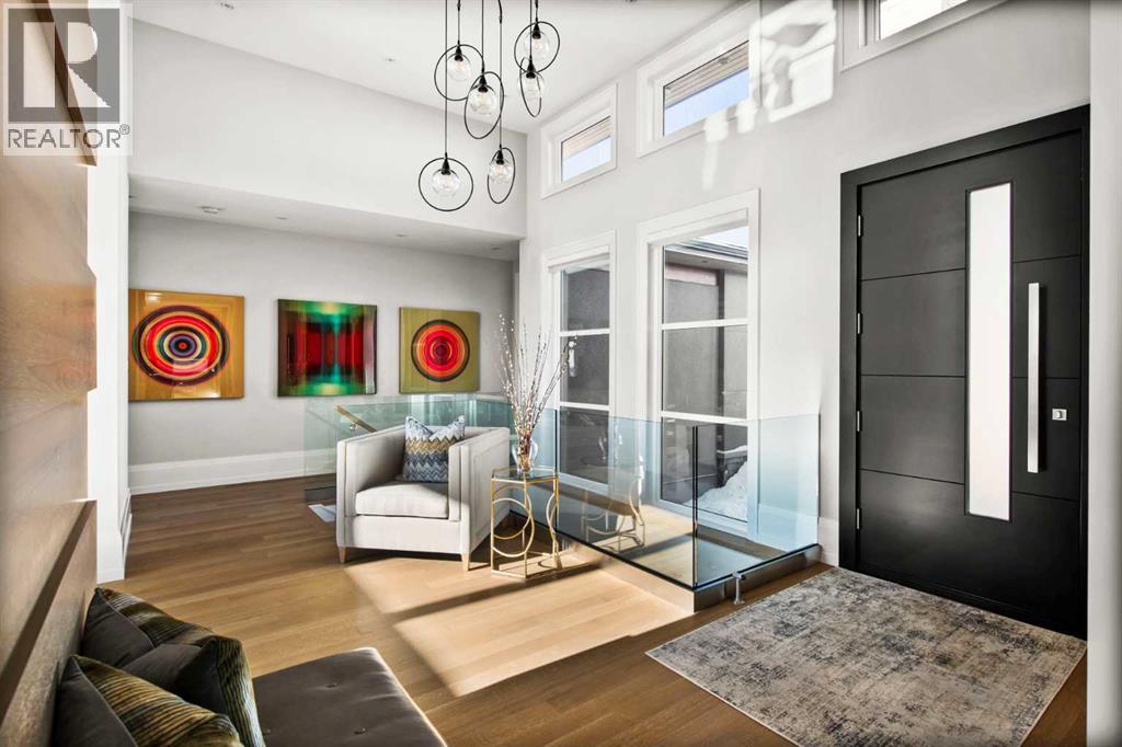 34 Elveden Heights Sw, Calgary, Alberta  T3H 0L1 - Photo 5 - A2303758