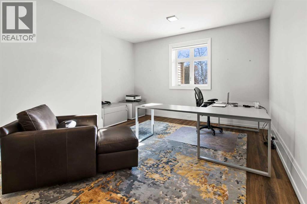 34 Elveden Heights Sw, Calgary, Alberta  T3H 0L1 - Photo 39 - A2303758