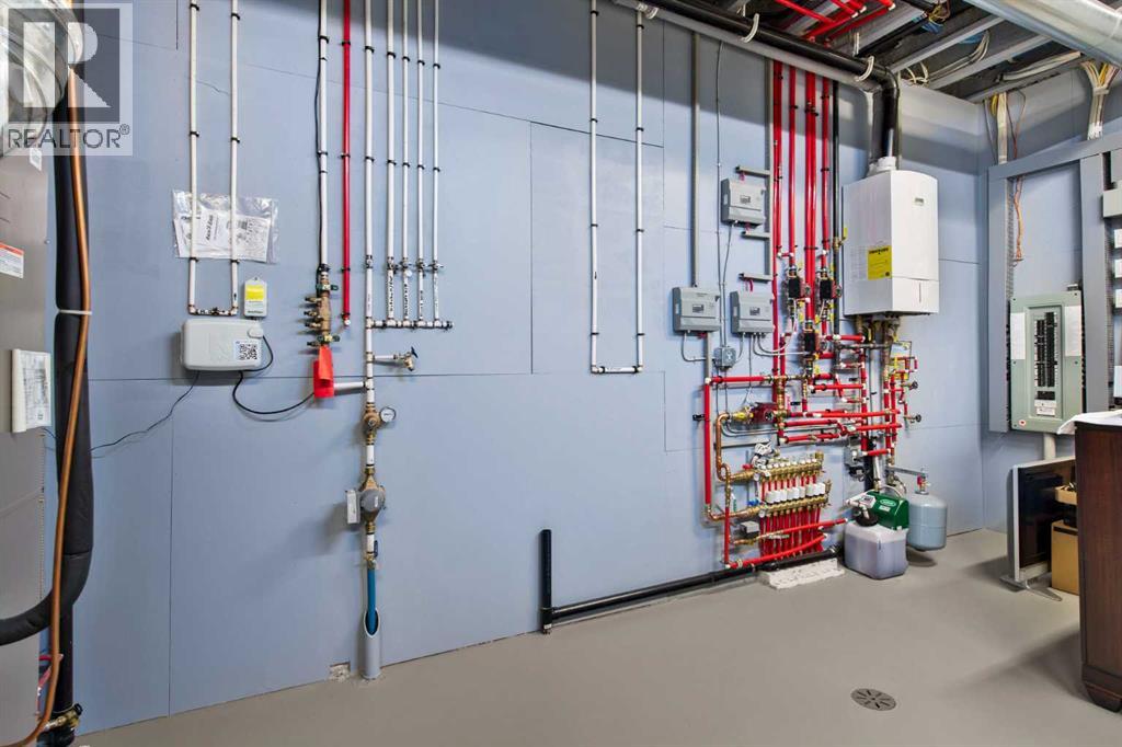 34 Elveden Heights Sw, Calgary, Alberta  T3H 0L1 - Photo 41 - A2303758