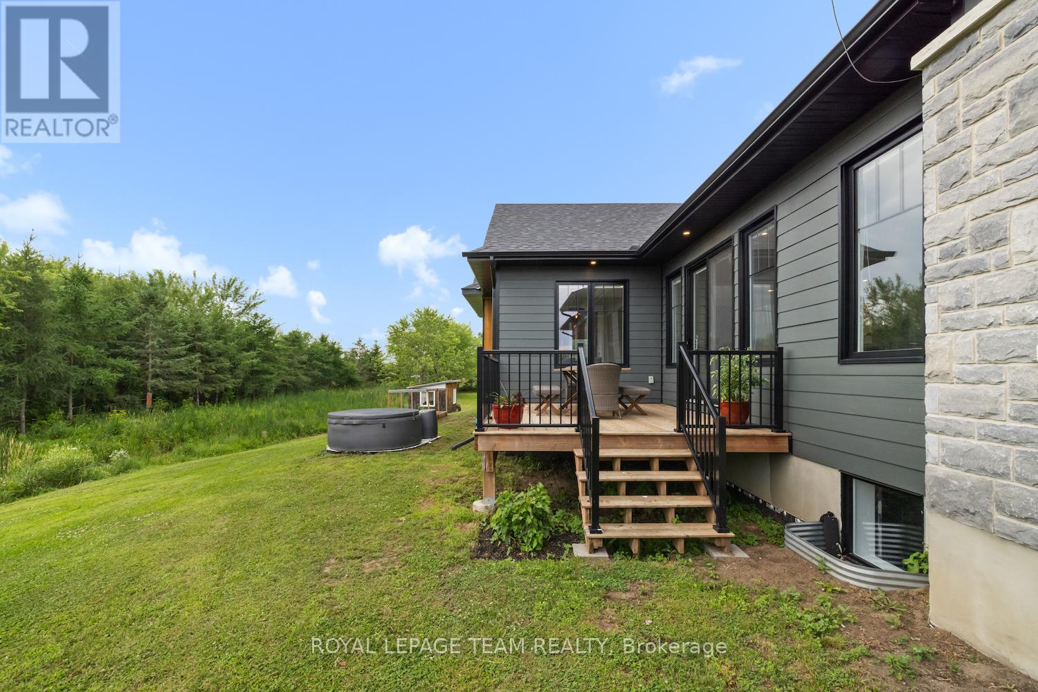 3783 Woodkilton Road, Ottawa, Ontario  K0A 3M0 - Photo 44 - X12968214