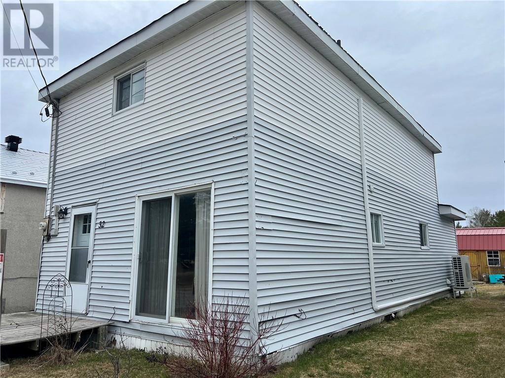 32 Main Street, St. Charles, Ontario  P0M 2W0 - Photo 11 - 2126538