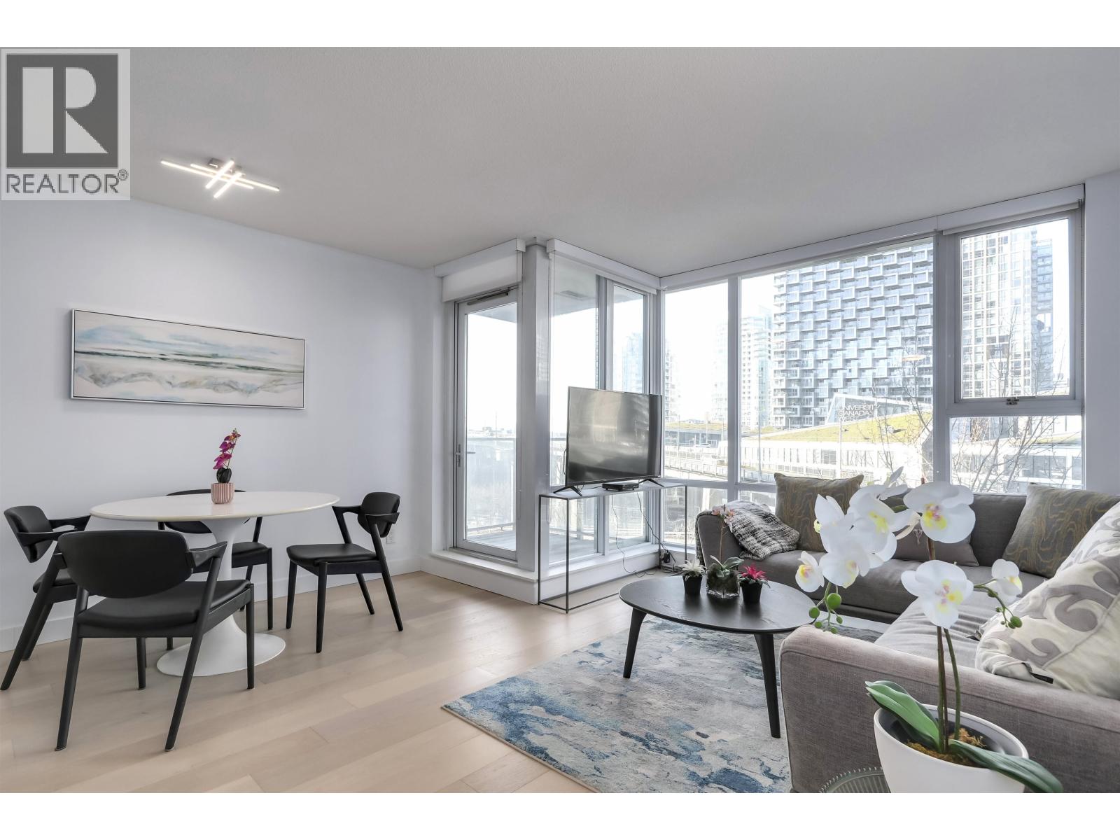 805 550 PACIFIC STREET, Vancouver, British Columbia