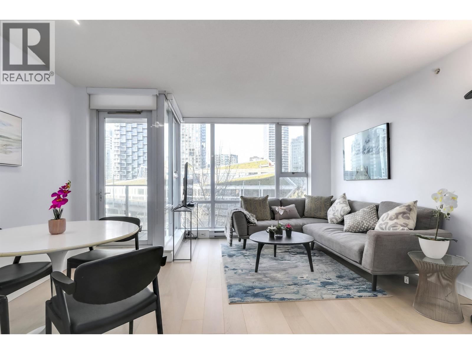 805 550 Pacific Street, Vancouver, British Columbia  V6Z 3G2 - Photo 3 - R3115256