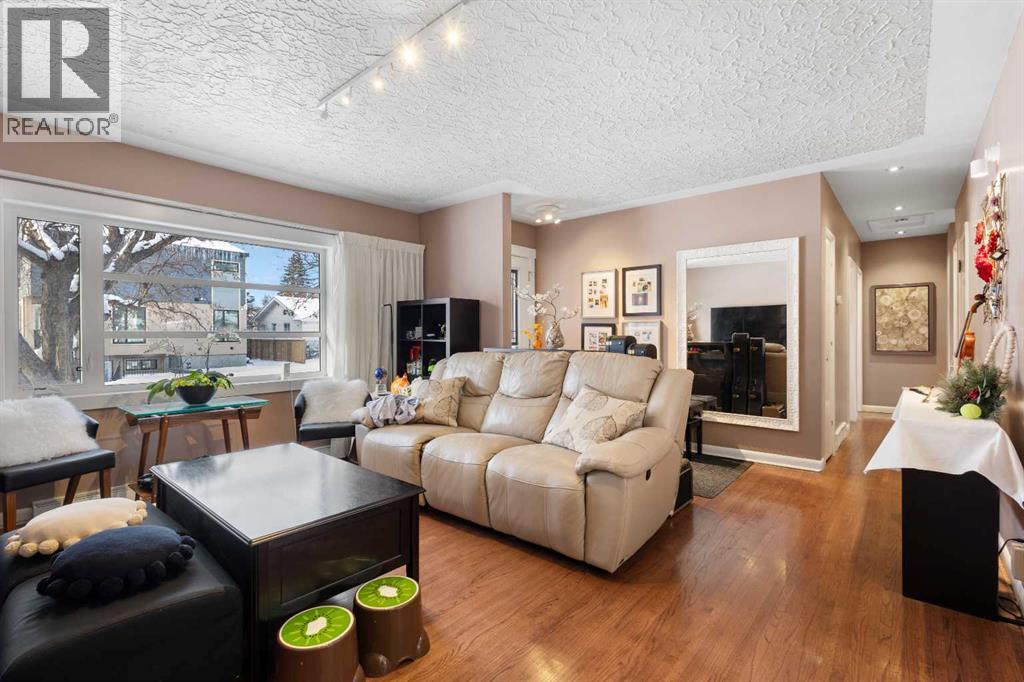 2812-2816 24 Street Nw, Calgary, Alberta  T2M 3Z3 - Photo 5 - A2276068