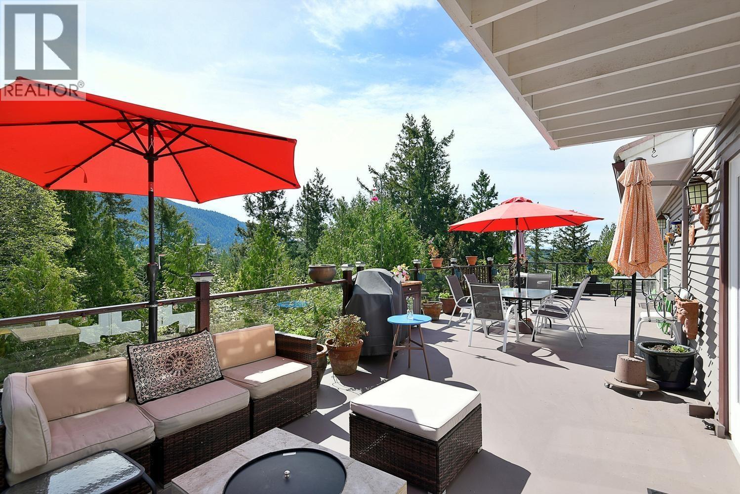 4906 Sinclair Bay Road, Garden Bay, British Columbia  V0N 1S1 - Photo 10 - R3115244