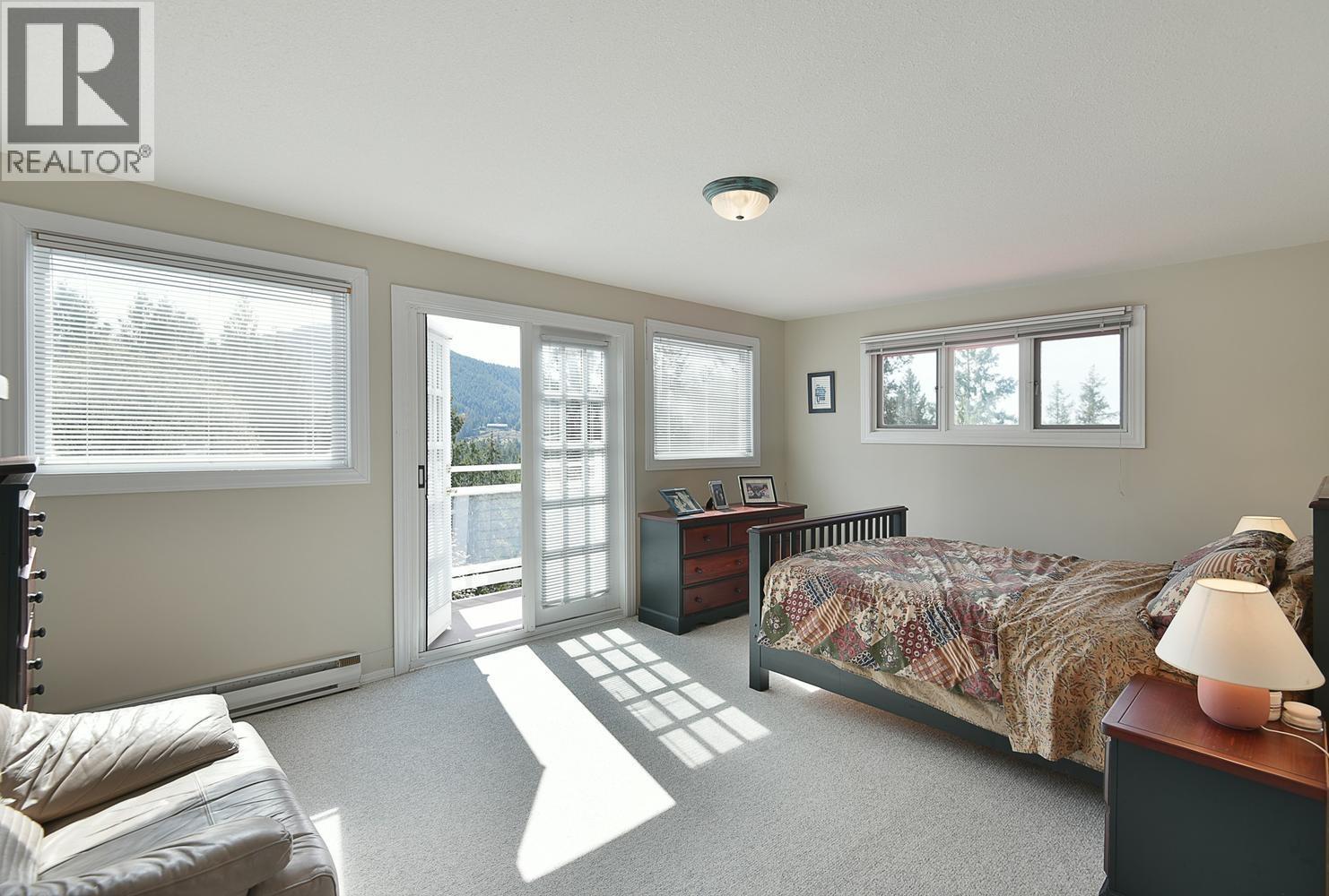 4906 Sinclair Bay Road, Garden Bay, British Columbia  V0N 1S1 - Photo 16 - R3115244