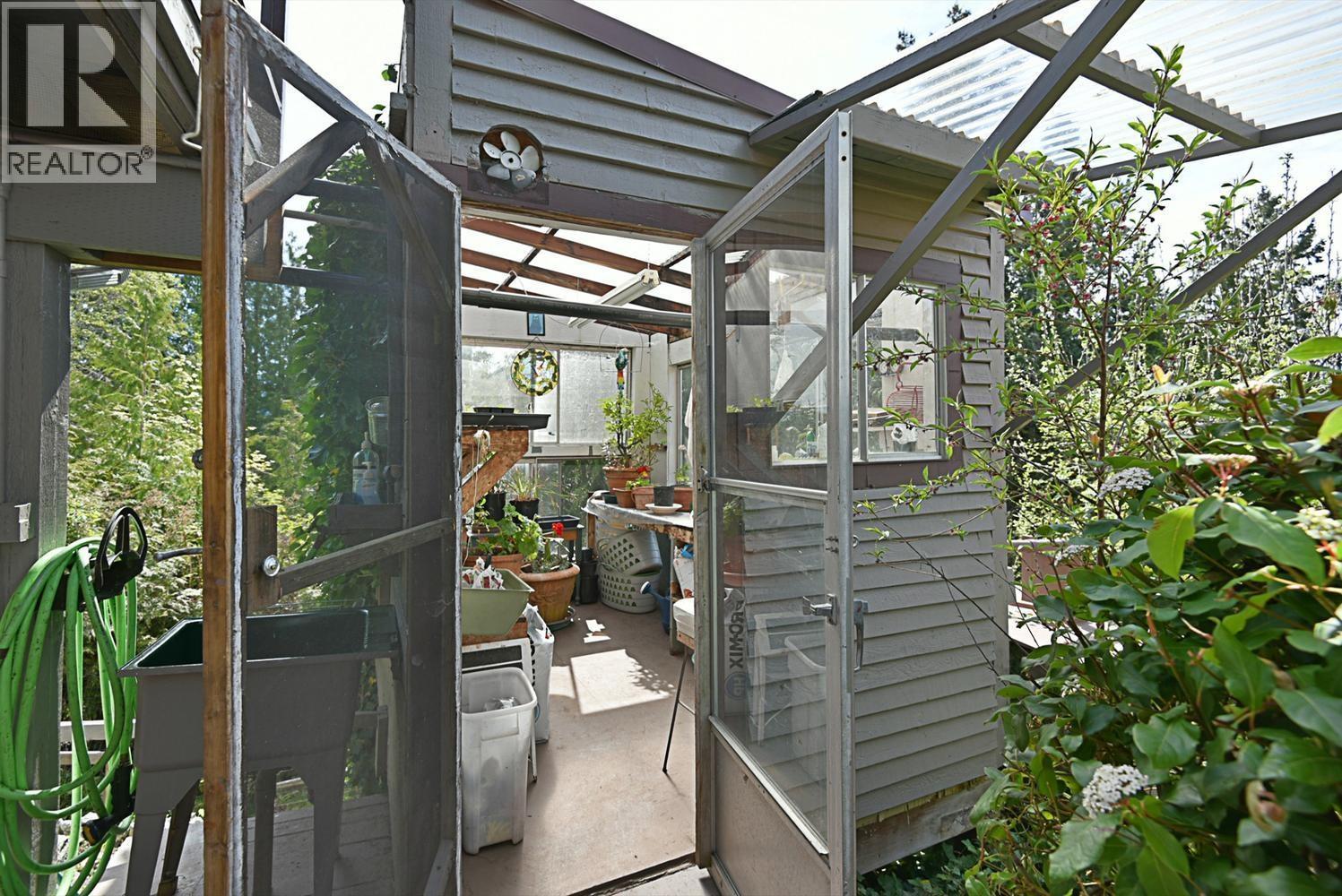 4906 Sinclair Bay Road, Garden Bay, British Columbia  V0N 1S1 - Photo 30 - R3115244