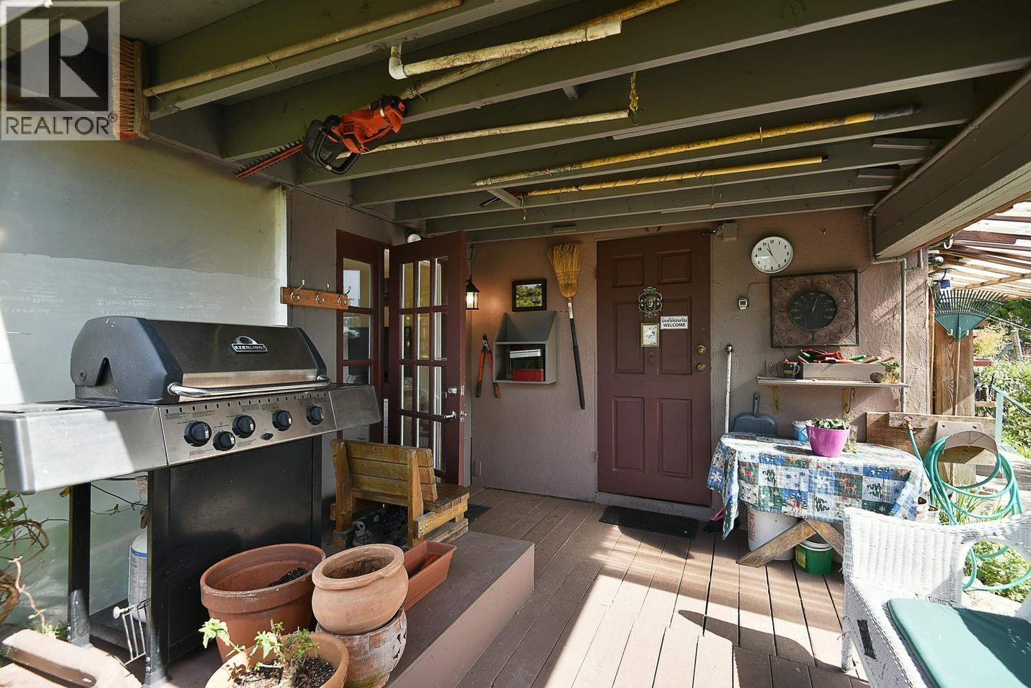 4906 Sinclair Bay Road, Garden Bay, British Columbia  V0N 1S1 - Photo 31 - R3115244