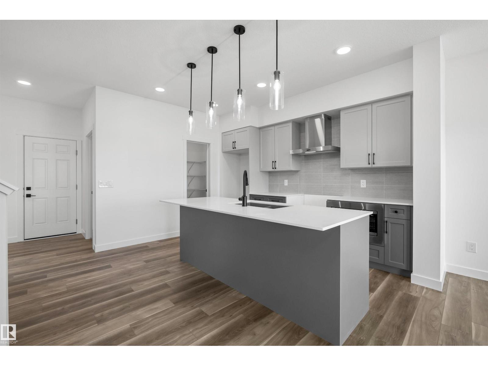 19111 20 Av NW, Edmonton, Alberta  T6M 3E8 - Photo 6 - E4477818