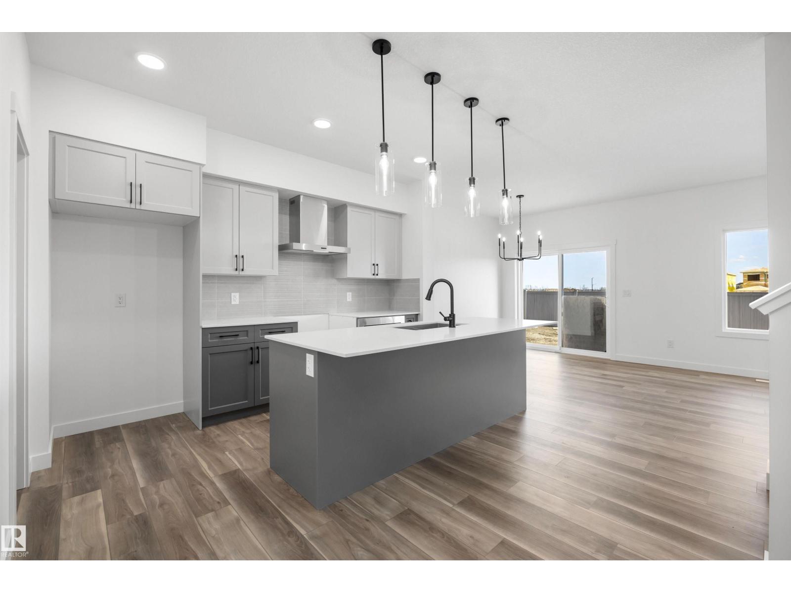 19111 20 Av NW, Edmonton, Alberta  T6M 3E8 - Photo 5 - E4477818