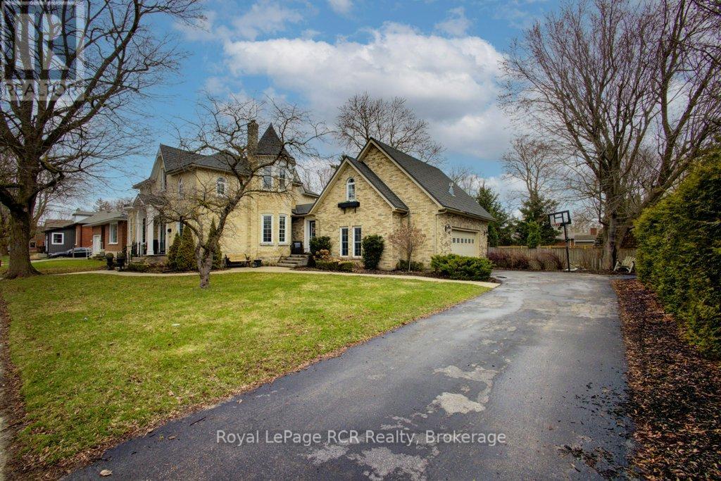 116 Walton Street, Wellington North, Ontario  N0G 1A0 - Photo 2 - X13038070