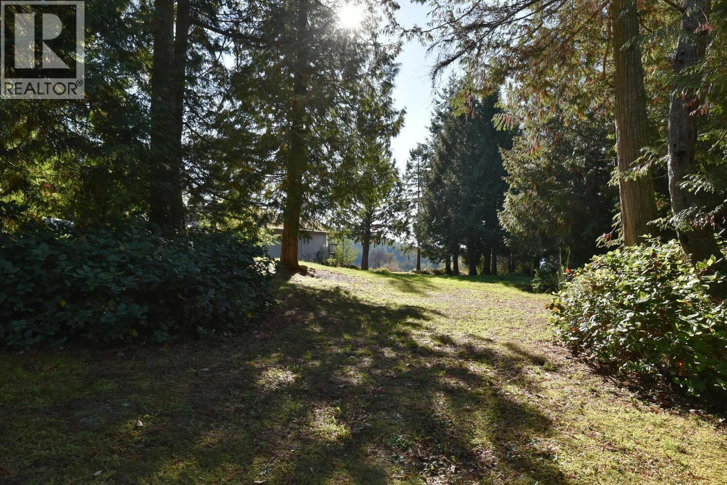 10113 10131 Mercer Road, Halfmoon Bay, British Columbia  V7Z 1B7 - Photo 8 - C8078177