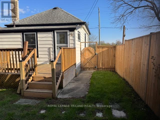 646 Trafalgar Street, London East, Ontario  N5Z 1E4 - Photo 12 - X13038086