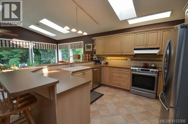 766 Canyon Cres, Qualicum Beach, British Columbia  V9K 1K9 - Photo 10 - 1033300