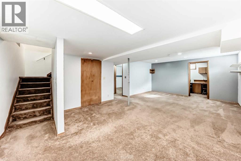 1837 Meadowbrook Drive SE, Airdrie, Alberta  T4A 1V5 - Photo 25 - A2287190