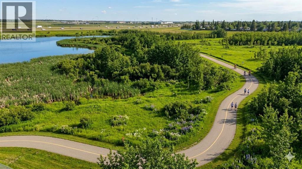 47 Anaheim Crescent NE, Calgary, Alberta  T1Y 7B8 - Photo 7 - A2292009