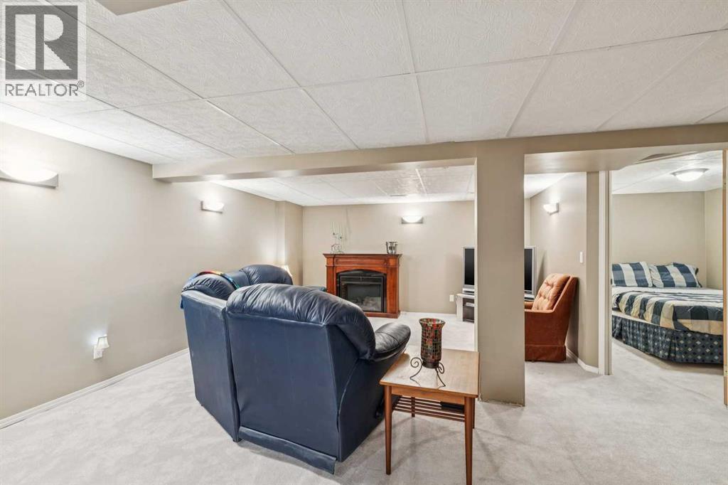 53 Somervale Point SW, Calgary, Alberta  T2Y 3K4 - Photo 22 - A2298636