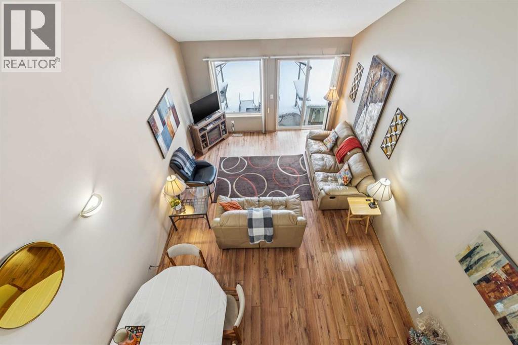 53 Somervale Point SW, Calgary, Alberta  T2Y 3K4 - Photo 18 - A2298636