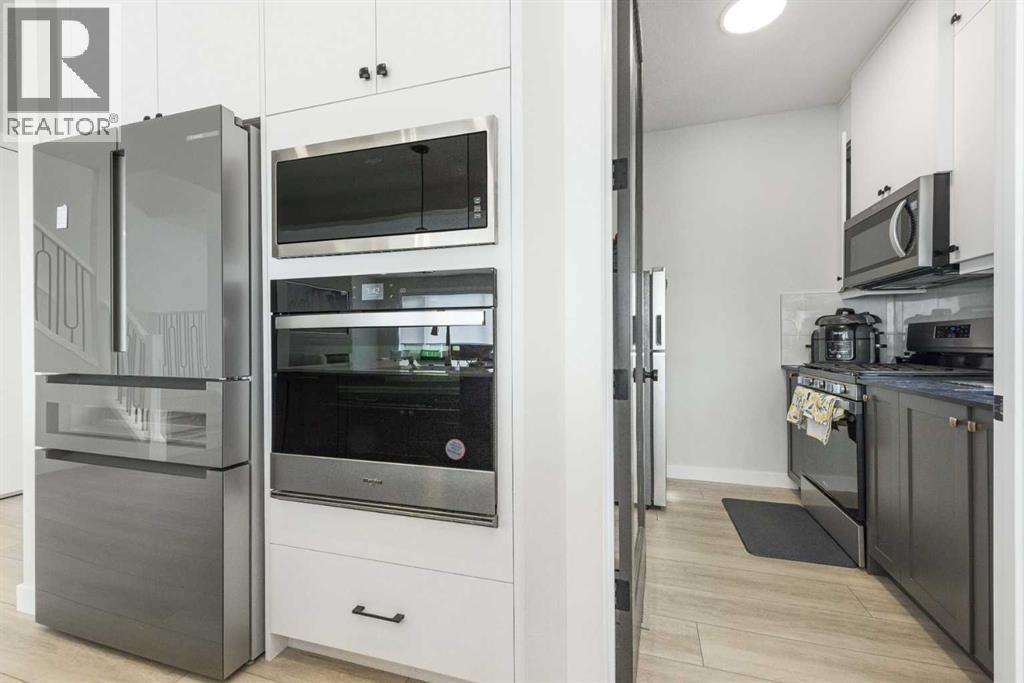 181 Amblehurst Rise NW, Calgary, Alberta  T3P 2A1 - Photo 5 - A2301916