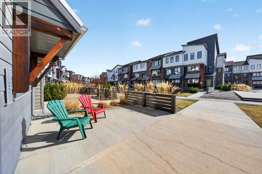 8 Walden Walk Se, Calgary, Alberta  T2X 0Y4 - Photo 4 - A2304343