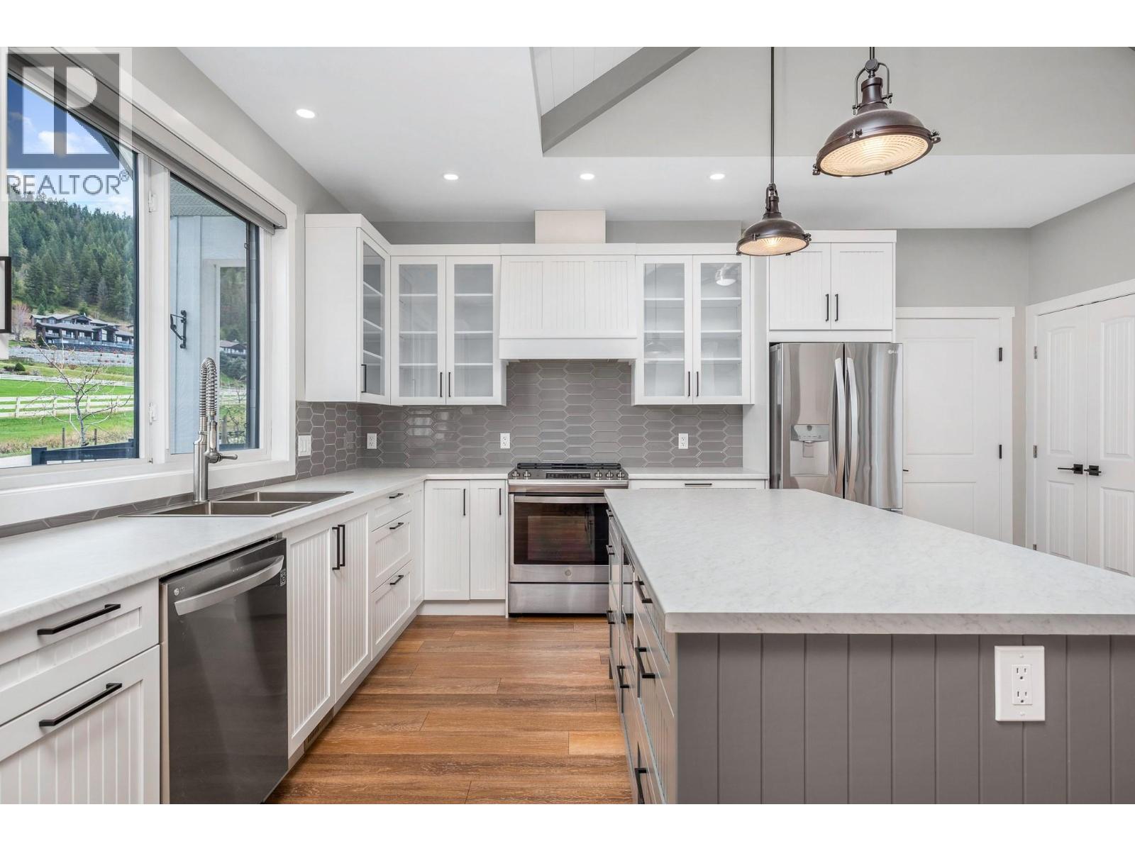 8000 Bench Row Road, Vernon, British Columbia  V1H 1H3 - Photo 71 - 10384171