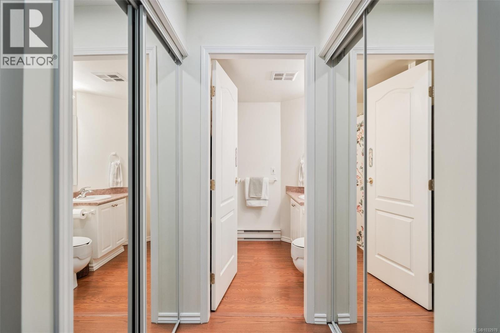 102 936 Fairfield Rd, Victoria, British Columbia  V8V 3A4 - Photo 16 - 1032978