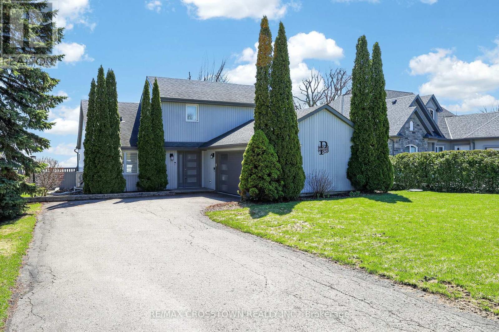 167 Lakeshore Road W, Oro-Medonte, Ontario  L0L 2E0 - Photo 2 - S12726808