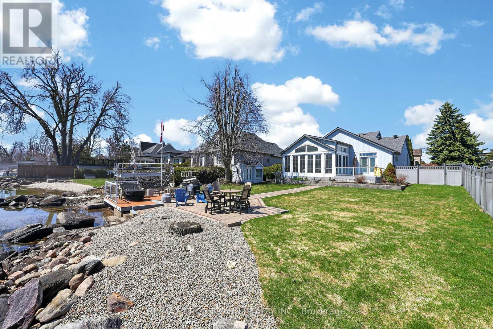 167 Lakeshore Road W, Oro-Medonte, Ontario  L0L 2E0 - Photo 45 - S12726808