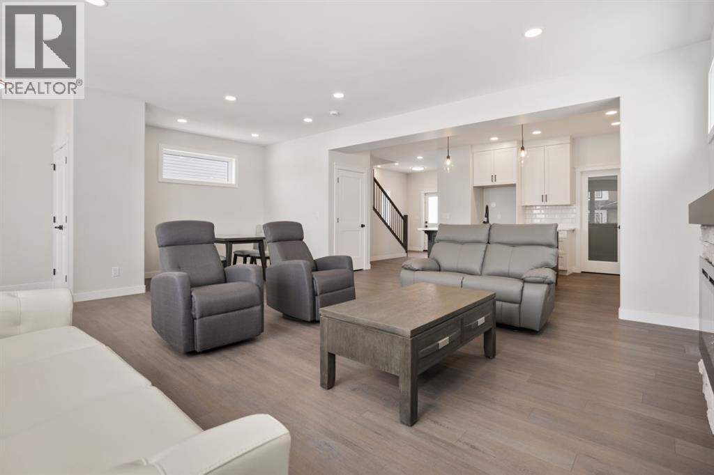 6319 26 Avenue, Camrose, Alberta  T4V 5L8 - Photo 4 - A2271962