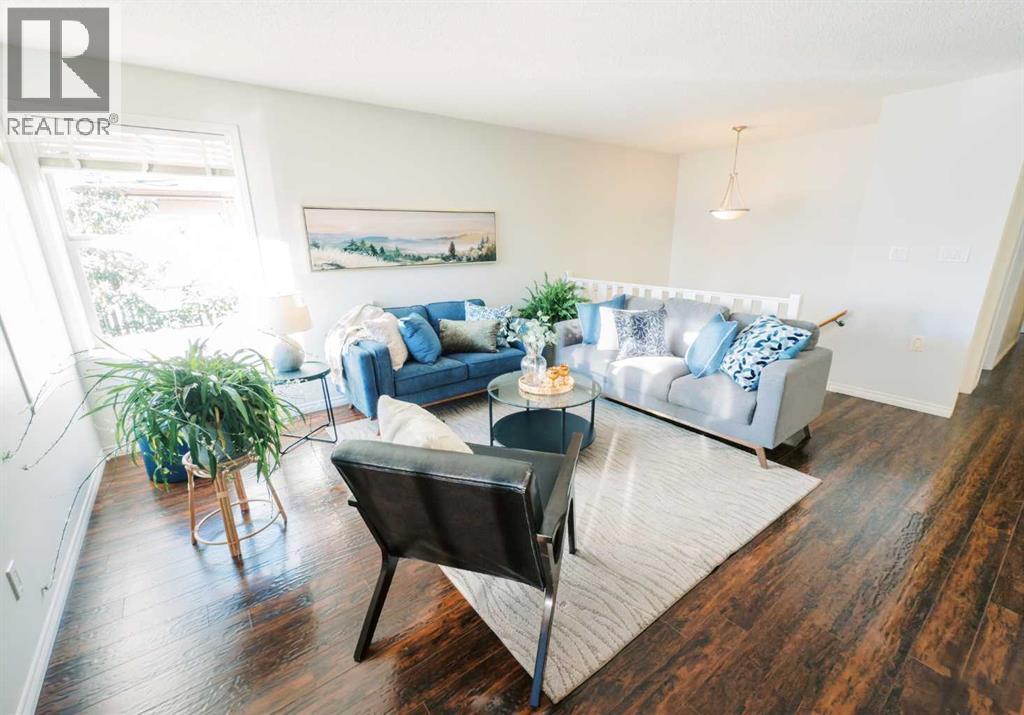 4916a 53 Street, Stettler, Alberta  T4K 1A8 - Photo 5 - A2296040