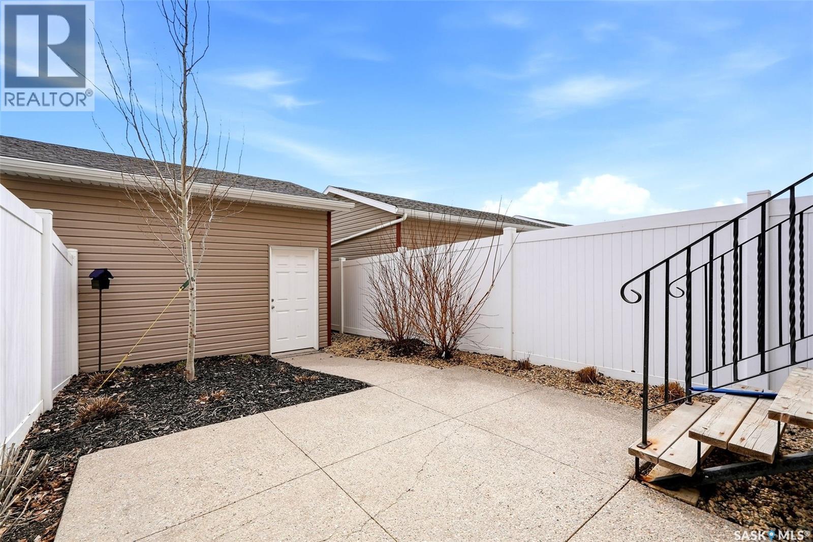 4371 James Hill Road, Regina, Saskatchewan  S4W 0L4 - Photo 32 - SK033774