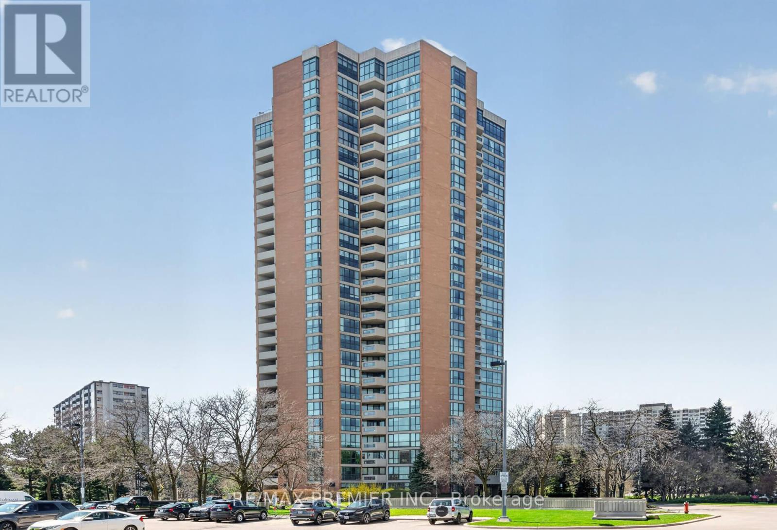 2211 - 2000 ISLINGTON AVENUE, Toronto, Ontario