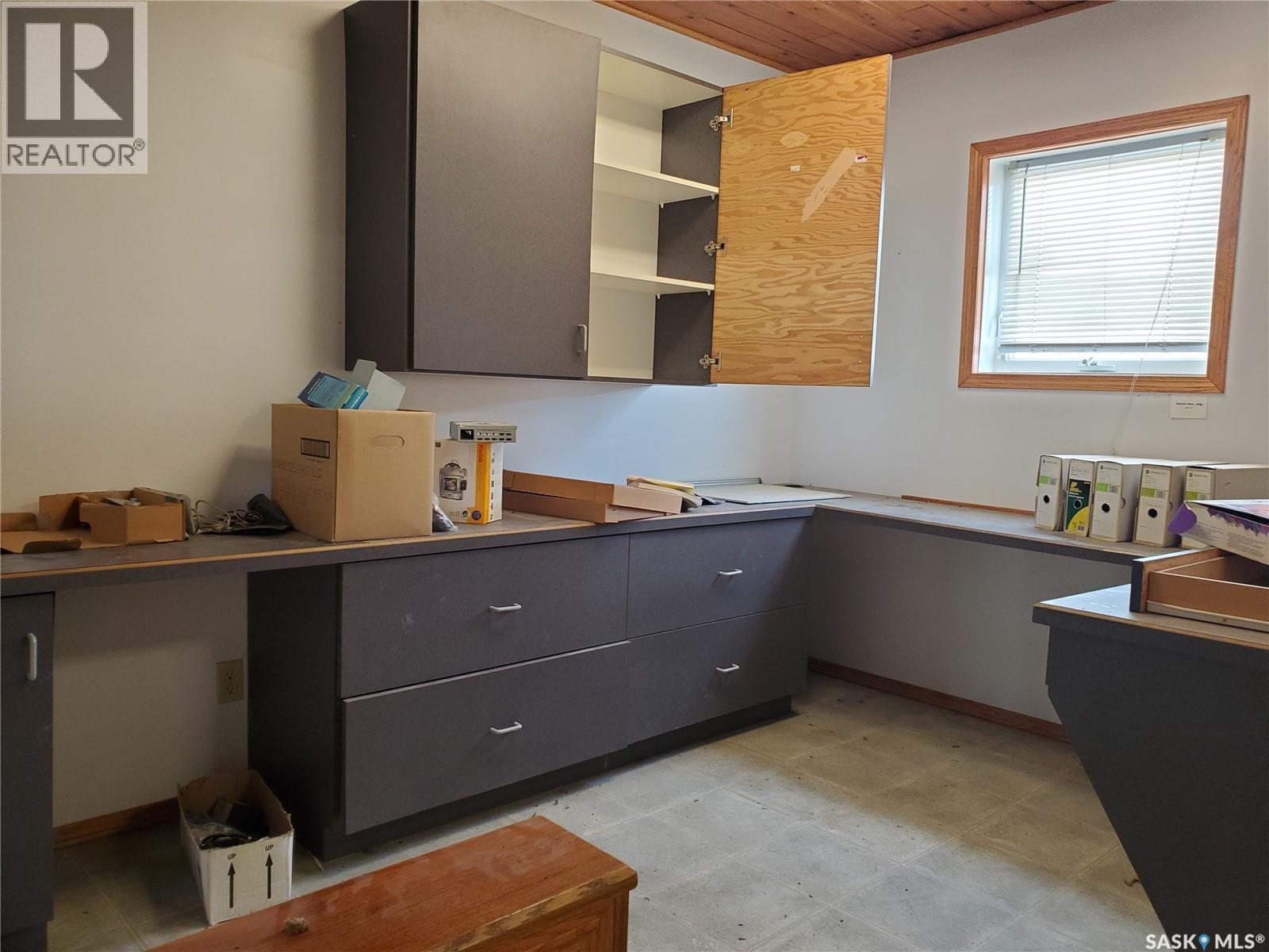 102 Railway Avenue N, Cabri, Saskatchewan  S0N 0J0 - Photo 15 - SK033800