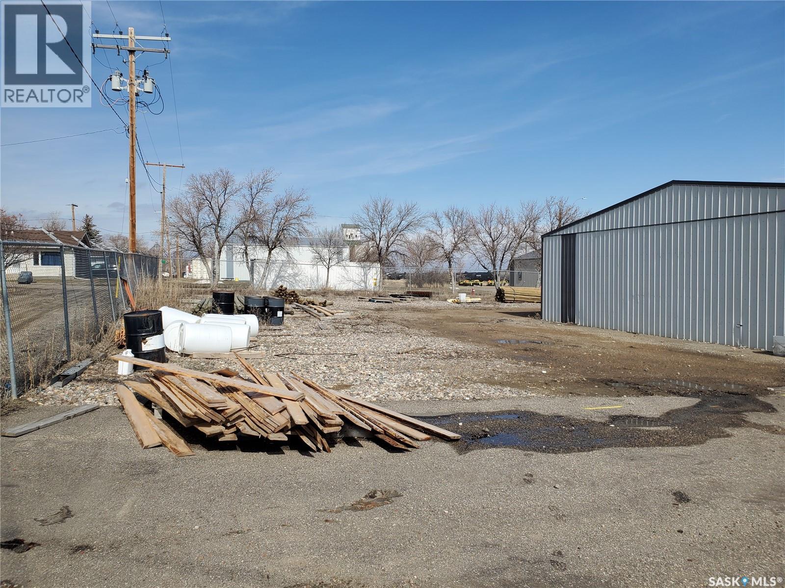 102 Railway Avenue N, Cabri, Saskatchewan  S0N 0J0 - Photo 22 - SK033800