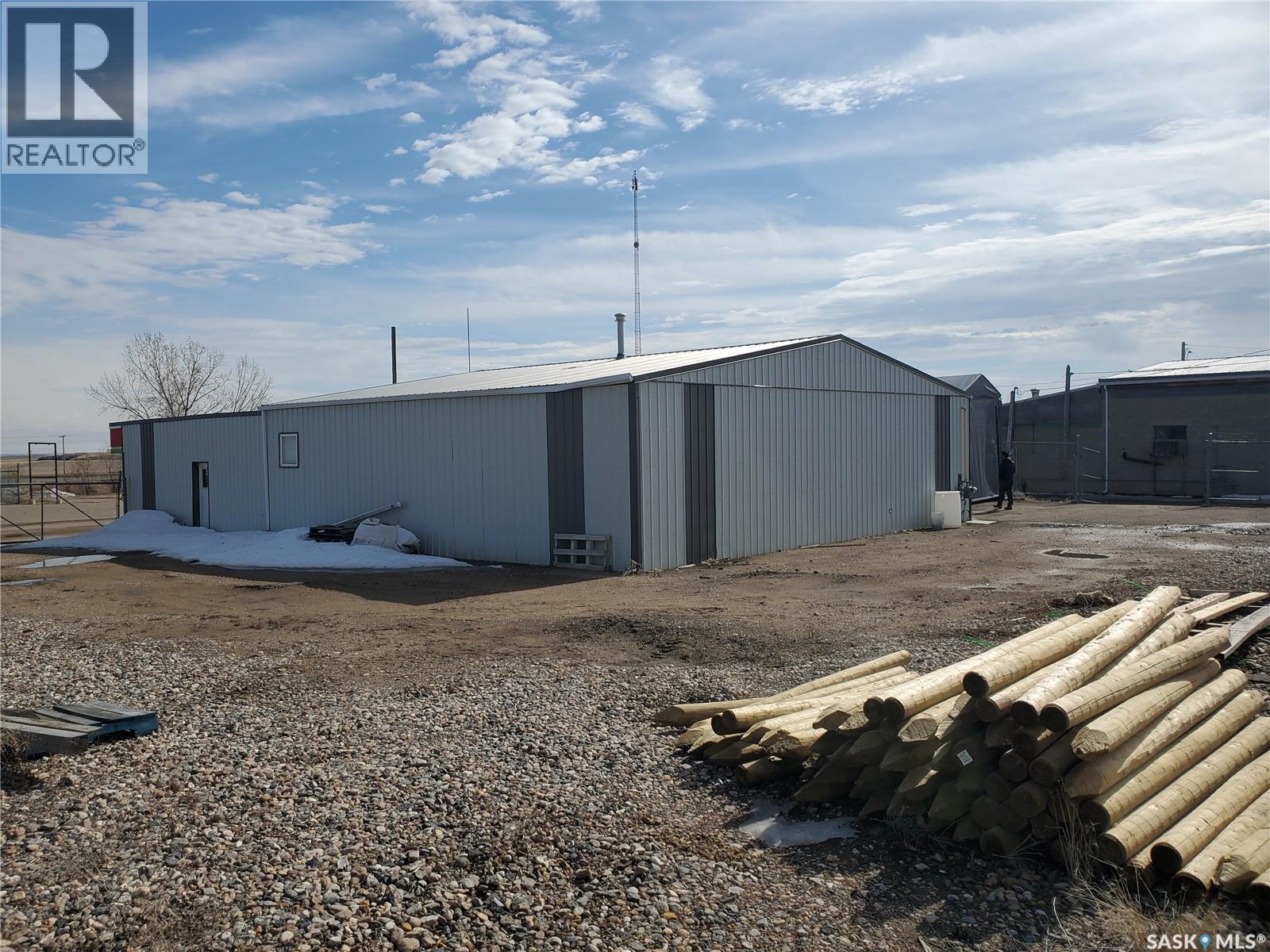 102 Railway Avenue N, Cabri, Saskatchewan  S0N 0J0 - Photo 24 - SK033800