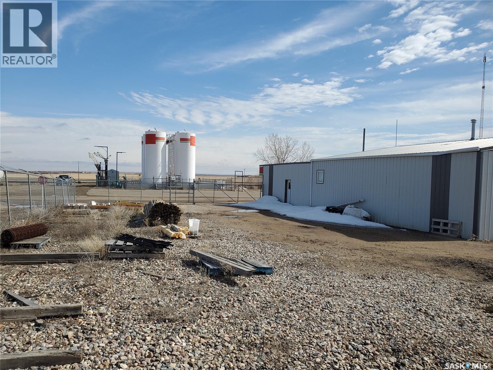 102 Railway Avenue N, Cabri, Saskatchewan  S0N 0J0 - Photo 25 - SK033800
