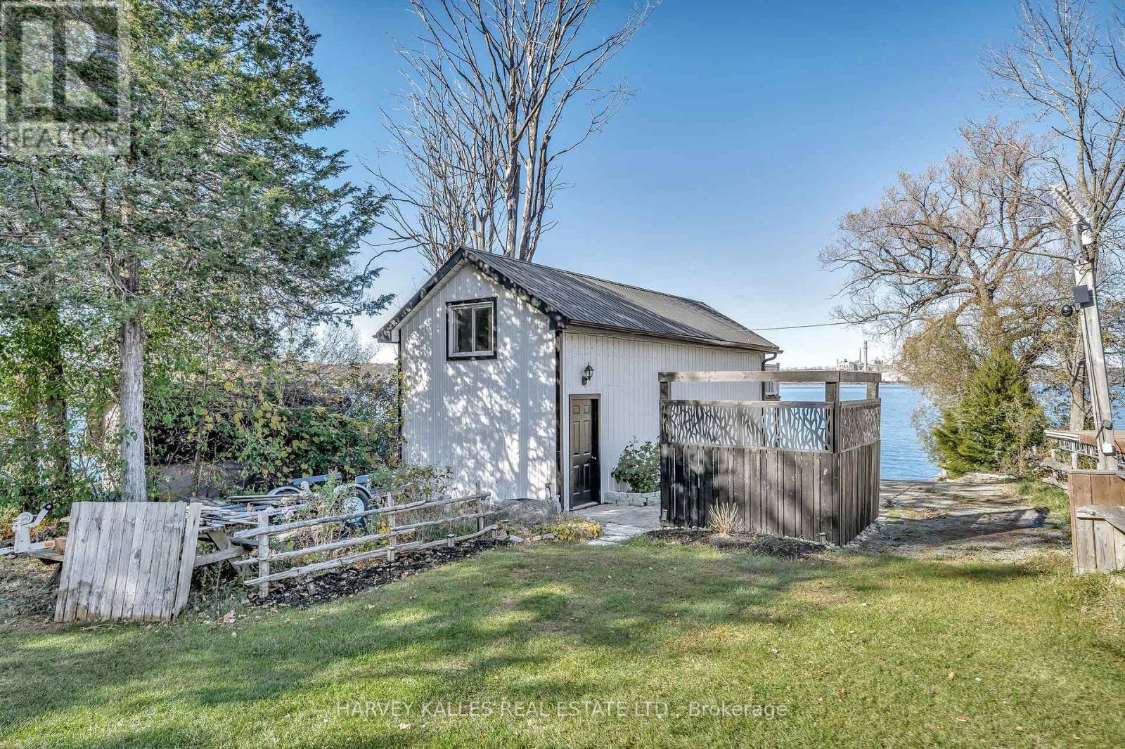 12130 Loyalist Parkway, Prince Edward County, Ontario  K0K 2T0 - Photo 19 - X12491884